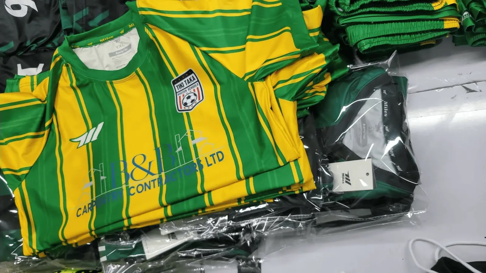 Factory sewing custom sportswear